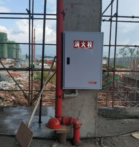 消火栓與配電箱/配電柜的安全距離：規(guī)范、風(fēng)險(xiǎn)與實(shí)踐